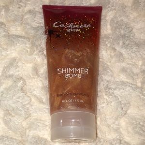 Bath and Body Works Shimmer Bomb!